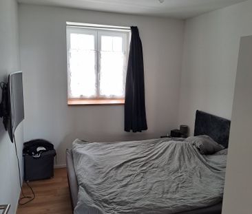 Magnifique appartement de 2 pièces situé au 1er étage - Photo 2