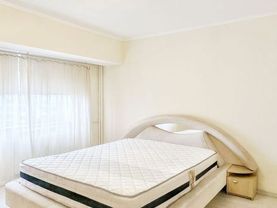 Bulevardul Unirii, 2 Camere 83 mp, Refacut Total de la Placa, AC - Fotografie 1