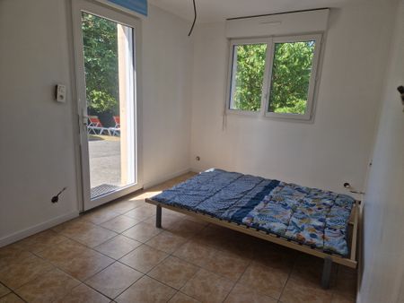 Location meublée avec jardin - Photo 3