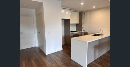 Near New Two Bed Apartment - Photo 3