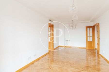 Flat for rent with swimming pool in Costillares (Ciudad Lineal) - Foto 3