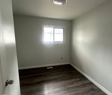 For Lease - 45 Scotchmere Crescent, London South, Ontario - Photo 2