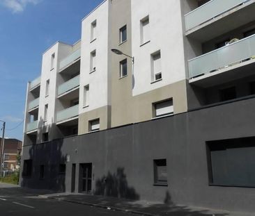 F2 40m² Balcon - Parking LILLE FBG DE BETHUNE - Photo 6