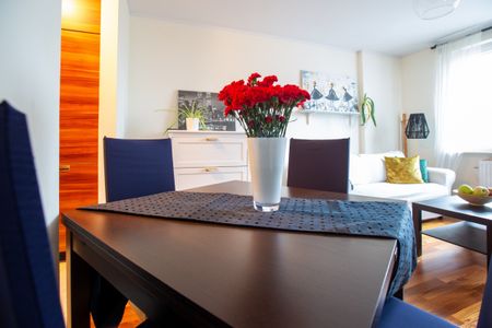 Atrakcyjne dwupokojowe mieszkanie na wynajem - Zdjęcie 5