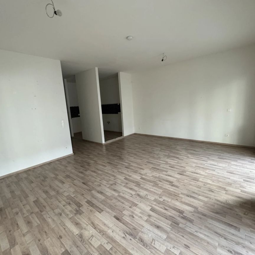 Kompakte günstige 2 -Zimmer Erdgeschoßwohnung mit 35 m² Terrasse- unbefristeter Mietvertrag - Photo 1