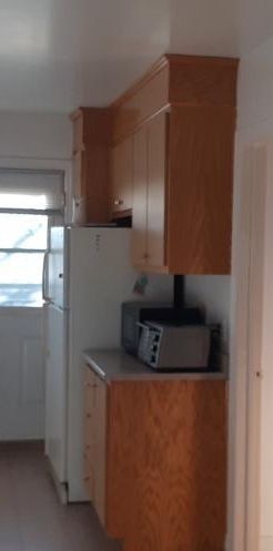 Grand 4 1/2 au 3e étage avec Balcon dans un immeuble très tranquille à Montréal - Photo 1