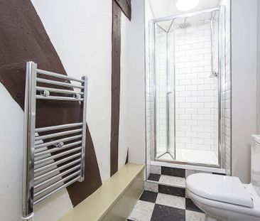 Stunning period 1 bedroom furnished apartment in the heart of York ... - Photo 6