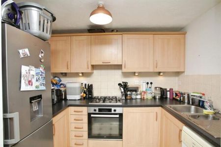 1 bedroom apartment to rent - Photo 4