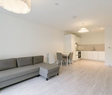 One bedroom apartment in Caturra Court, Hayes. - Photo 2