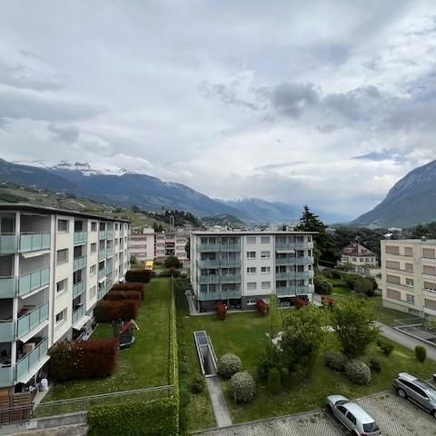 Bel appartement de 4.5 pièces au 4ème étage avec balcon - Foto 1