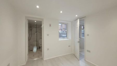 Studio to rent - Photo 3