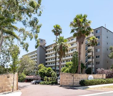Convenient Claremont Living - Photo 6