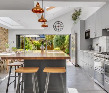 5 bedroom house to rent - Photo 2