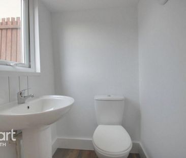 4 bedroom terraced house to rent - Photo 5