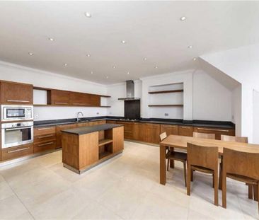 4 bedroom flat to rent - Photo 3