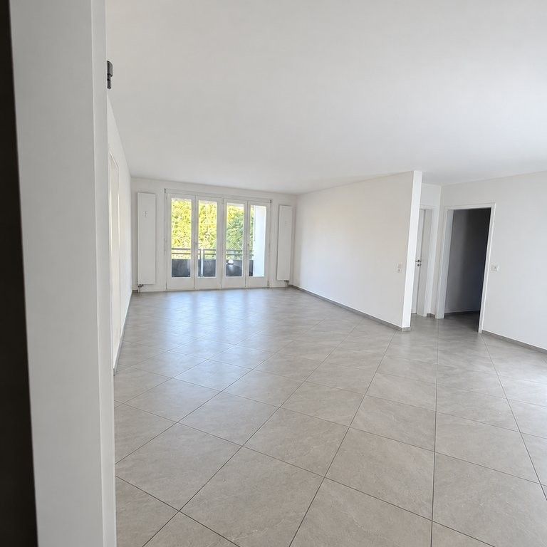 Sanierte 3 Zimmerwohnung in Höngg - Photo 1