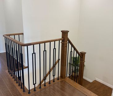 For Lease - 1678 Creek Way, Burlington, Ontario - Photo 1