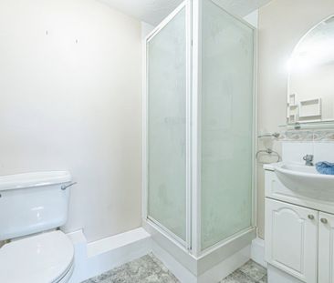 2 Bed Flat, Elm Park, RG30 - Photo 1