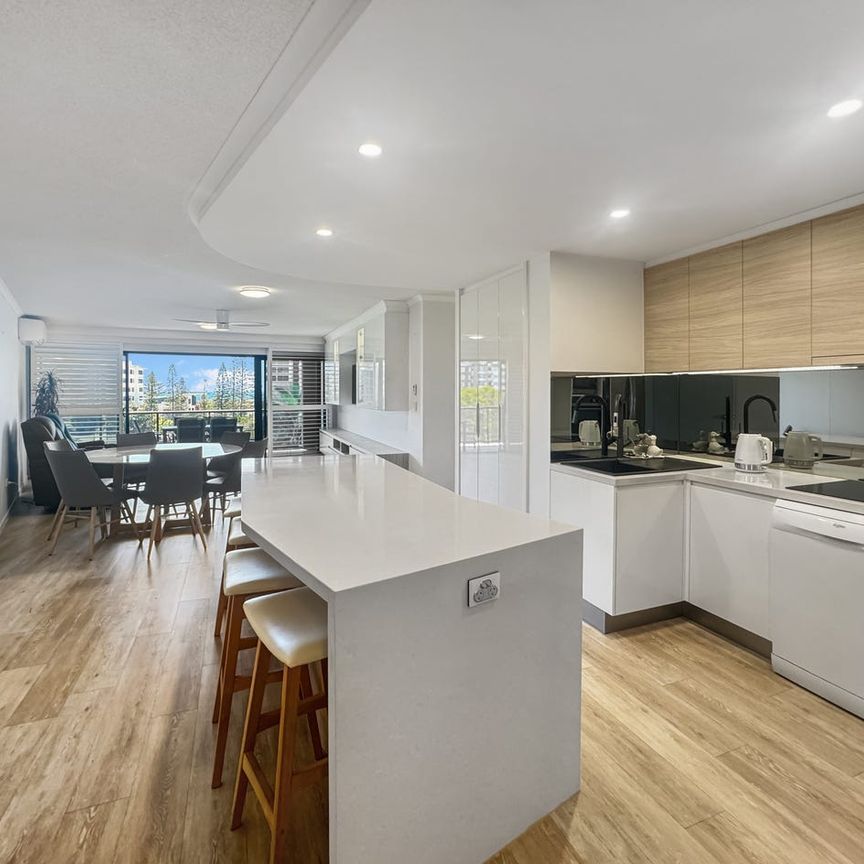 Coastal Living Meets Resort Luxury - Photo 1