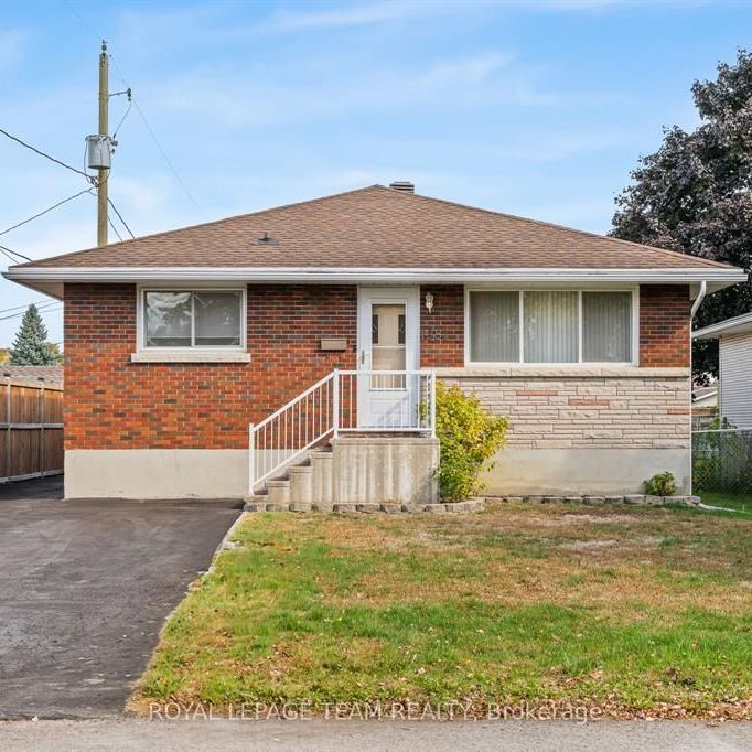 For Lease - 1987 Cochrane Street, Hunt Club - South Keys and Area, Ontario - Photo 1