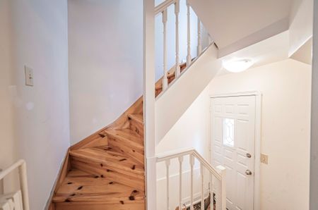 For Lease - 65 Spadina Road, Toronto, Ontario - Photo 4