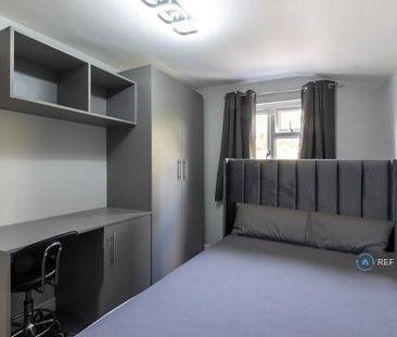 4 bedroom terraced house to rent - Photo 5