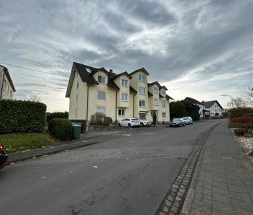 Helle 43 m2 Dachgeschosswohnung in Windhagen - Foto 1