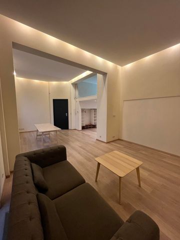 Spacieux Loft avec mezzanine et bureau à 1000 Bruxelles  Loyer: 1 100 € - Photo 4