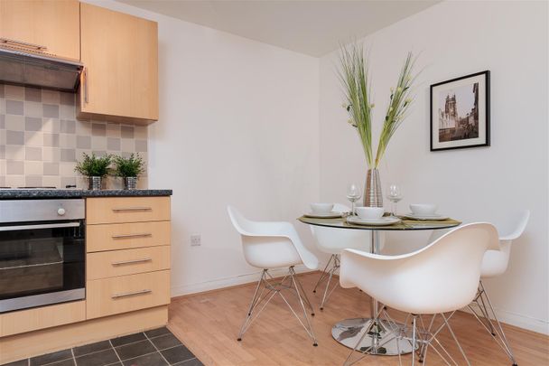 2 Bedroom Apartment To Rent - Photo 1