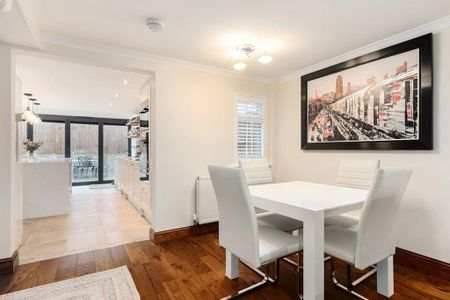 2 bedroom semi-detached house to rent - Photo 2