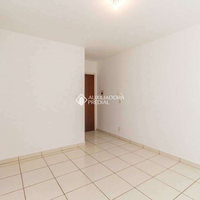 Apartamento com 2 quartos e 57m² para alugar em Menino Deus, Porto Alegre. - Photo 1