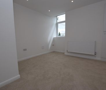 Albert Road, Colne - Photo 5