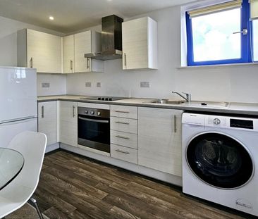2 bedroom apartment to rent - Photo 4