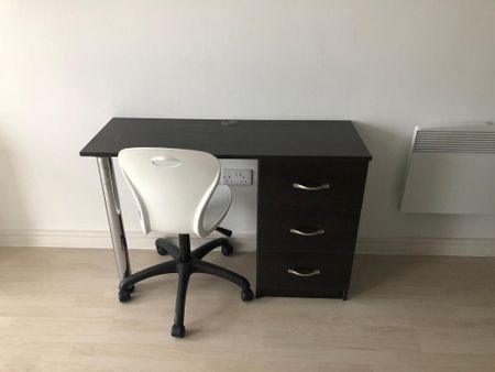 Studio to rent - Photo 3