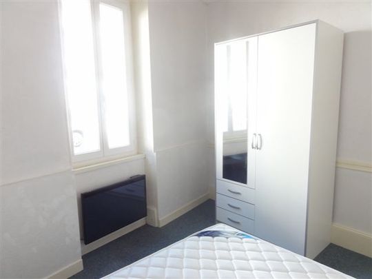 Location Appartement 2 pièces 34m² LE CREUSOT 71200 - Photo 1