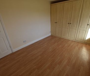 First Avenue, Little Lever, Bolton - Photo 2