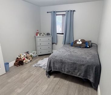 For Lease - 82 Hutton Place, Clarington, Ontario - Photo 4