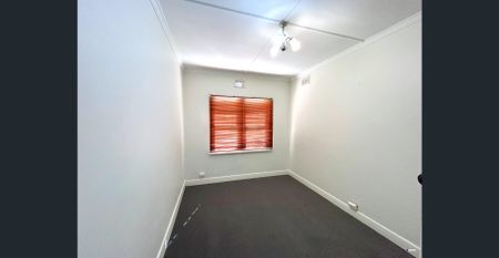 Central Albury Home - Photo 4