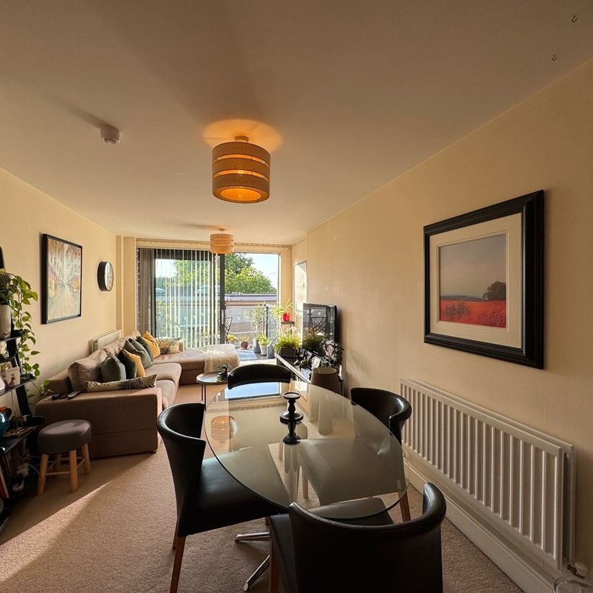 2 Bed Flat, Oakley House, SE11 - Photo 1