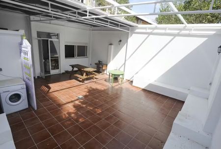 Carrer de Sant Joan Bosco, Valencia, Valencian Community 46019 - Photo 2