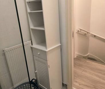 Room in a Shared House, Liverpool Street, M6 - Photo 1