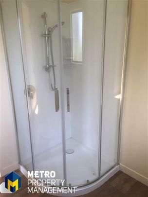 Wonderfully Spacious Family Home - Photo 1