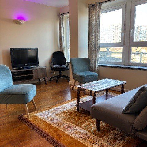 Calderwood Street, London, SE18 - Photo 1