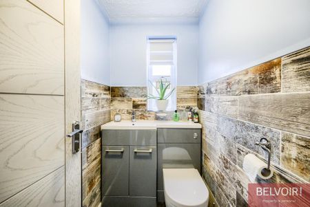 4 bedroom detached house to rent - Photo 5