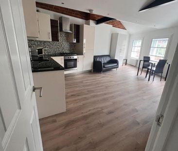 1 Bed Flat, Oswald House, RG1 - Photo 1