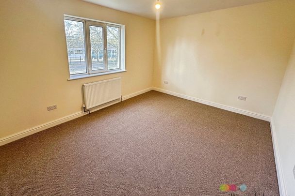 Wragby Road - Photo 1