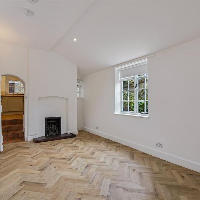 4 bedroom detached house to rent - Photo 1