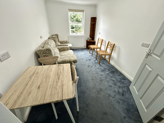 3 bedroom apartment to rent - Photo 1
