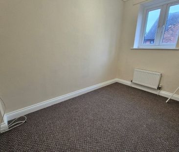 Freda England Close - Photo 2