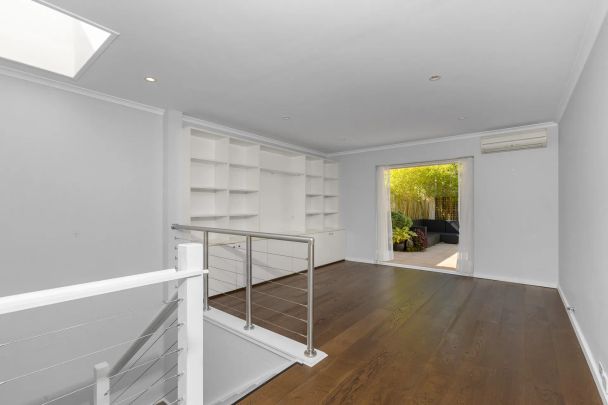 10 Yeend Street, Birchgrove. - Photo 1